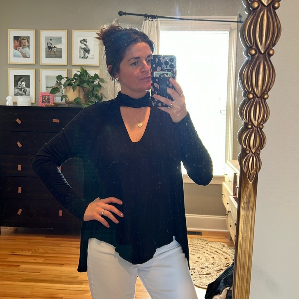 johnnybecca // turtleneck cut out top